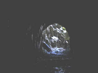 S8_KW4-3-06Goat Tunnel b.jpg (19182 bytes)