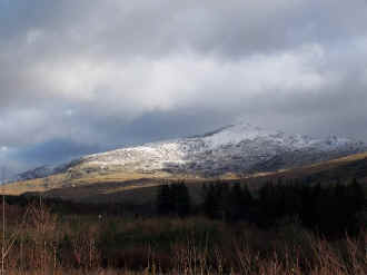 View from Hafod Ruffydd-Snowdon.jpg (36802 bytes)