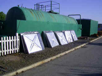 Beddgelert water tank panels_AS2-5-07.jpg (59524 bytes)