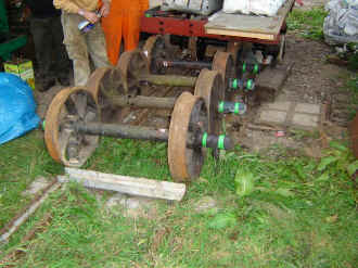 EAG wagon wheels 5003-4_RW27-10-07.jpg (79124 bytes)