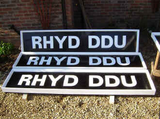 Rhyd Ddu signs B_RW10-2-08.jpg (78748 bytes)