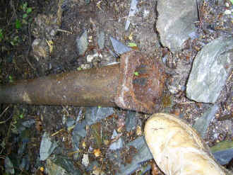 S10_AS12-7-07Trolley pole foot and foot.jpg (96917 bytes)